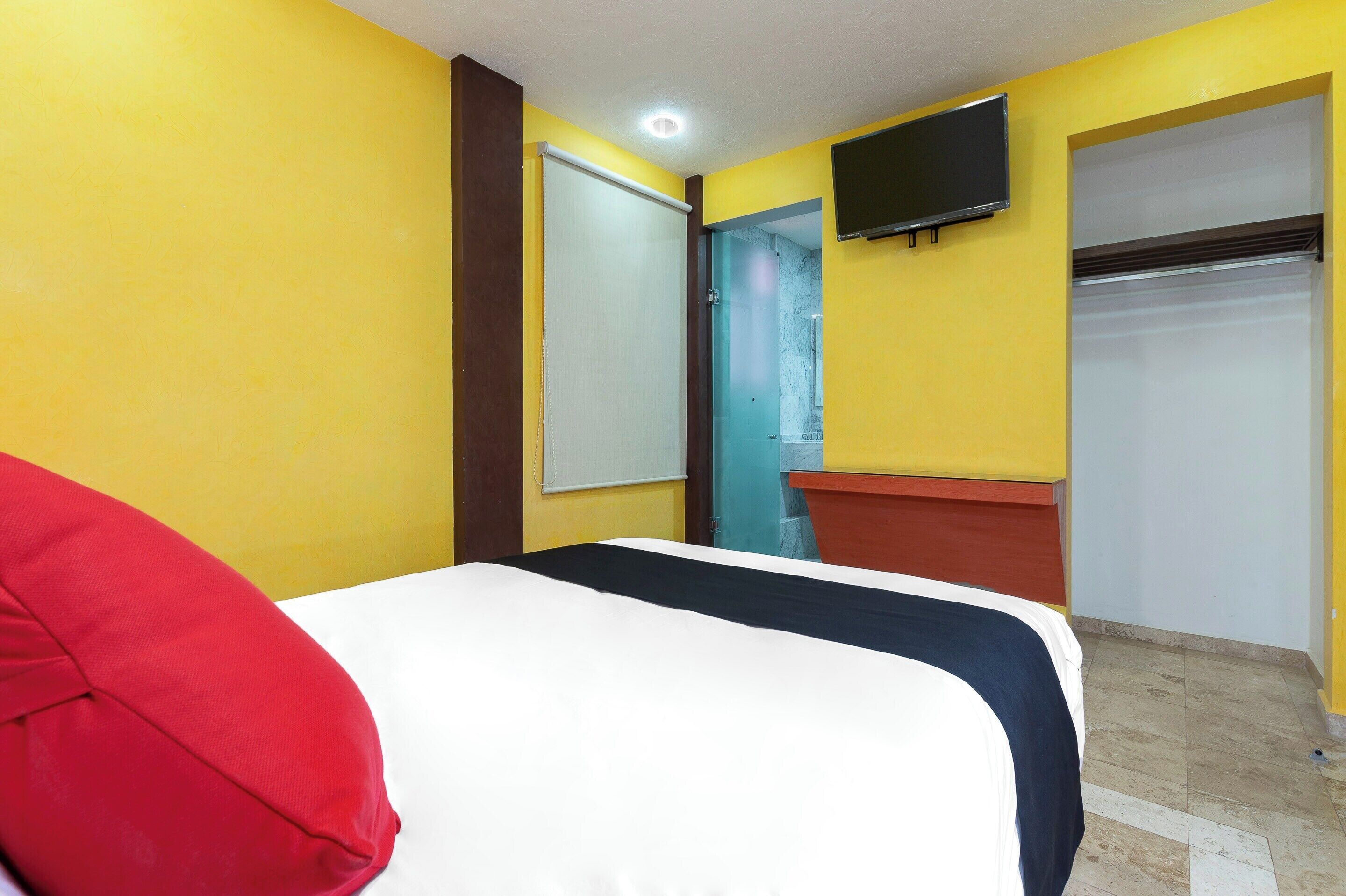 standard room | 1 bedroom, in-room safe, soundproofing, iron/ironing board