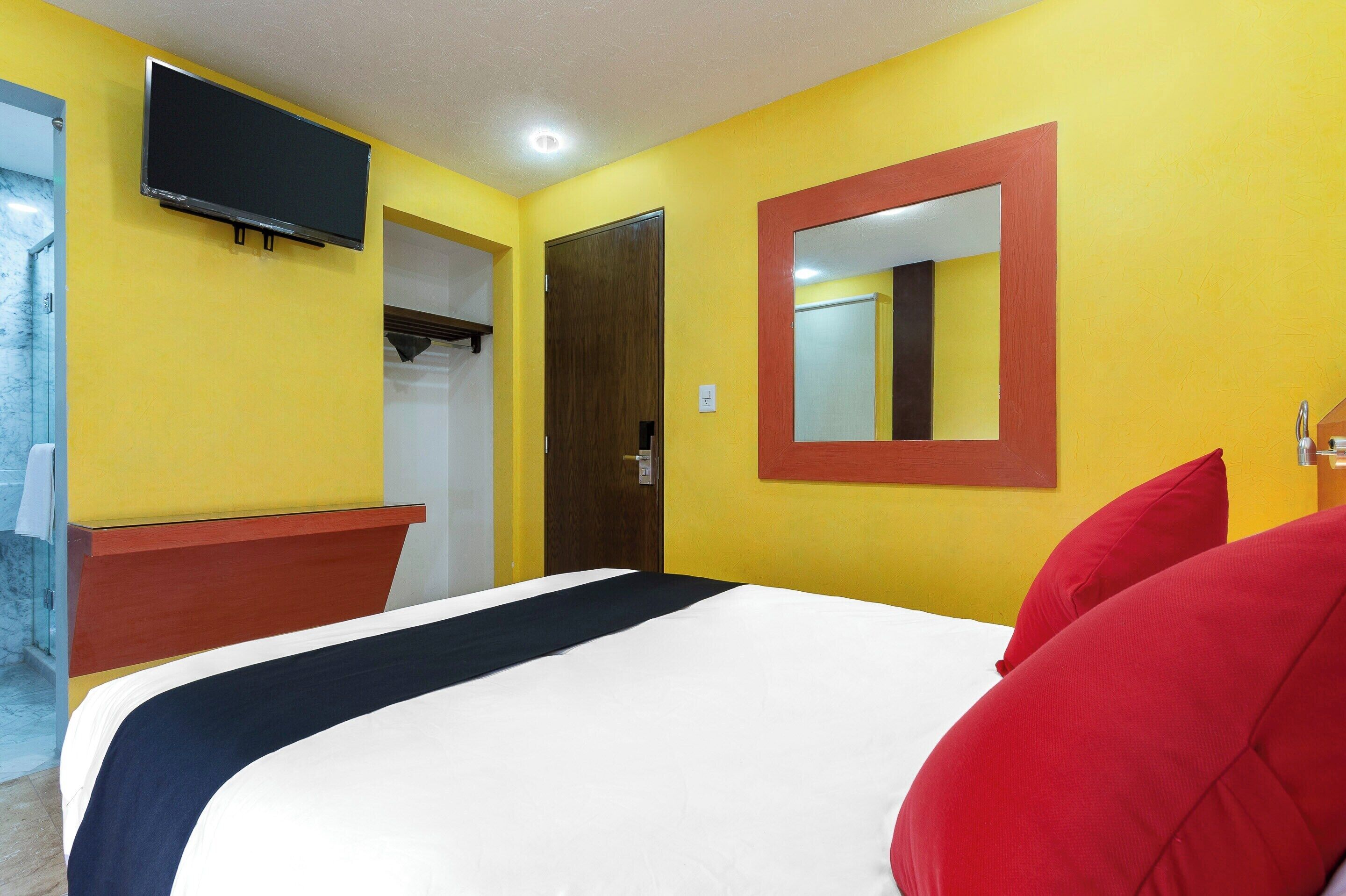 standard triple room | 1 bedroom, in-room safe, soundproofing, iron/ironing board