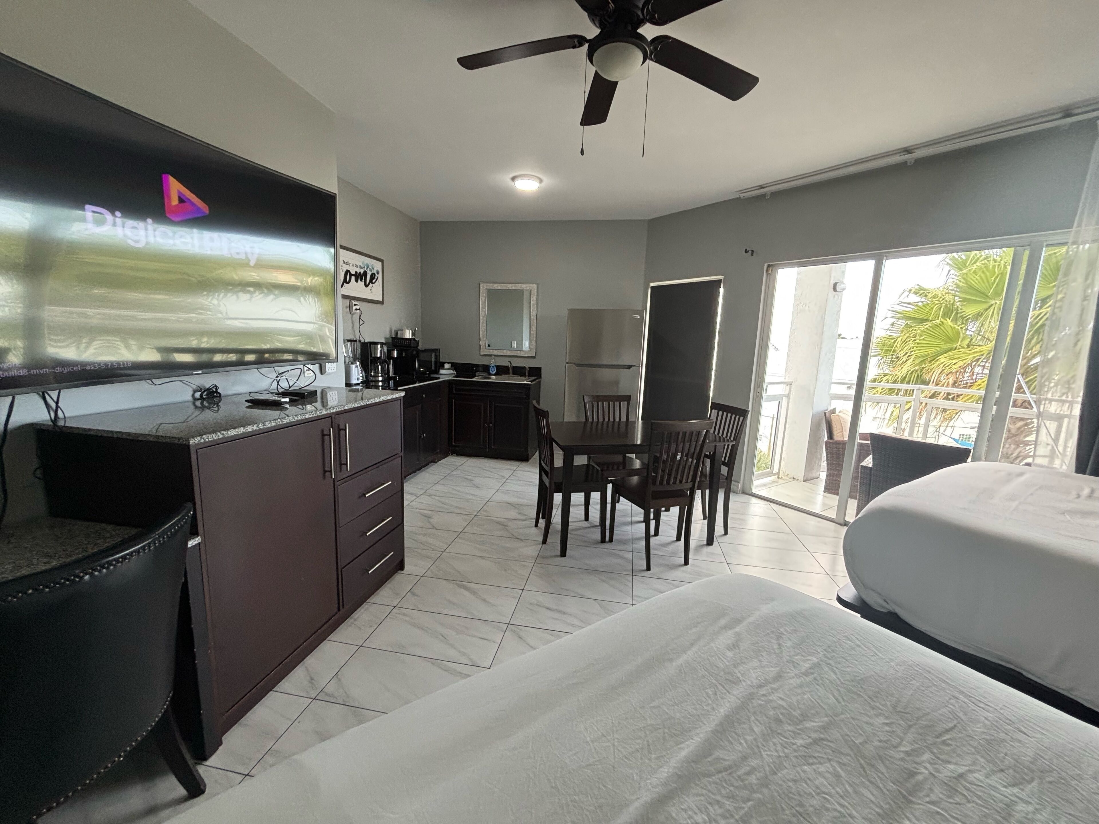 studio suite | 1 bedroom, hypo-allergenic bedding, in-room safe, desk