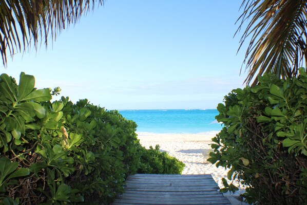 Beach nearby, white sand, sun-loungers, beach umbrellas