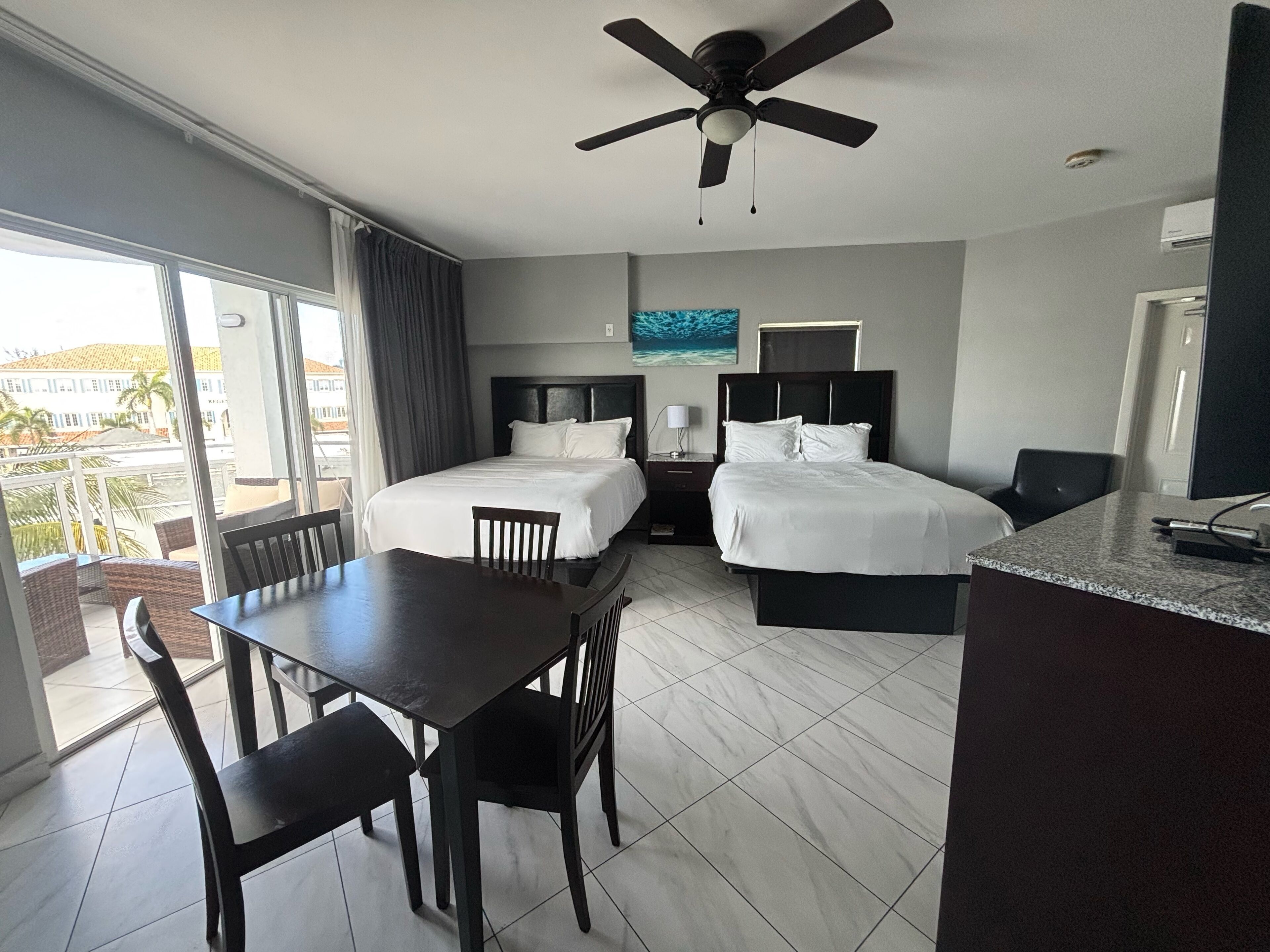 studio suite | 1 bedroom, hypo-allergenic bedding, in-room safe, desk