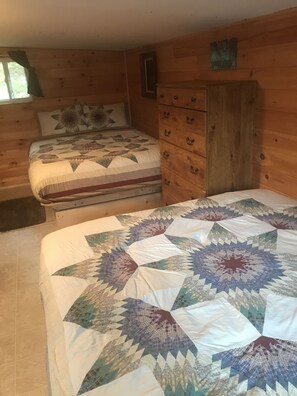 2 bedrooms, iron/ironing board, travel crib, free WiFi
