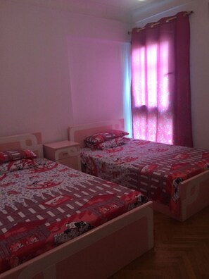 3 bedrooms, iron/ironing board, bed sheets - Corniche Alsaraya panorama (Qism Montaza)