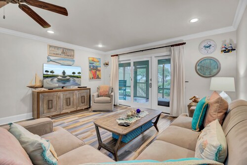 6C Mariners Walk | AvantStay | Easy Pool + Beach Access