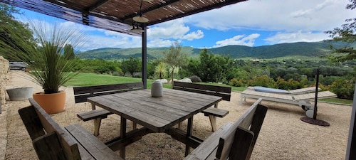 Villa in Dieulefit in Drome Provençale with views of nature and mountains