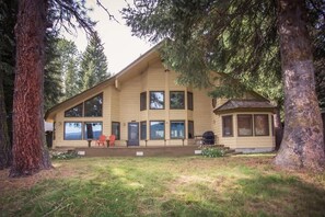 Exterior - McCall Lakefront Cabin with Dock & Stunning Views (McCall)