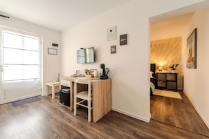 Comfort Double Room | Premium bedding, minibar, in-room safe, desk
