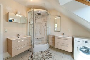 Shower, hair dryer - Homerez - House in Plurien (Plurien)
