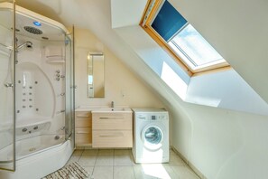 Shower, hair dryer - Homerez - House in Plurien (Plurien)