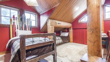 8 slaapkamers, een strijkplank/strijkijzer, gratis wifi, beddengoed
