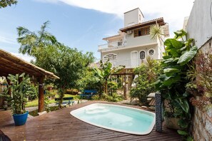 Outdoor spa tub - South Bahia Resident (Florianópolis)
