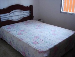 2 bedrooms, iron/ironing board, WiFi - RECENT KONA KAI - HOUSE FOR UP TO 10 PEOPLE (Cidade Ocian)