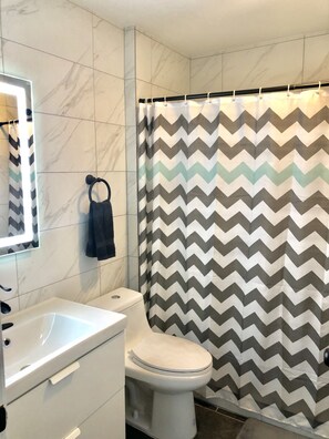 Bathroom - Tudor St Properties (Atlanta)