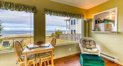 Inviting dog-friendly studio with unobstructed ocean views
