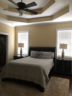 4 camere, ferro/asse da stiro, Wi-Fi, lenzuola