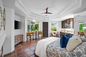4 habitaciones, tabla de planchar con plancha y wifi gratis 