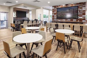 Bar (on property) - Residence Inn by Marriott Tuscaloosa (Tuscaloosa)