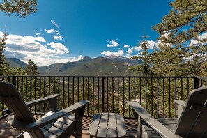 House, 5 Bedrooms | Balcony - The Cedars Luxury  At Windcliff 5 Bedroom Home by RedAwning (Estes Park)