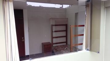 1 quarto, espaço de trabalho para notebook, Wi-Fi de cortesia