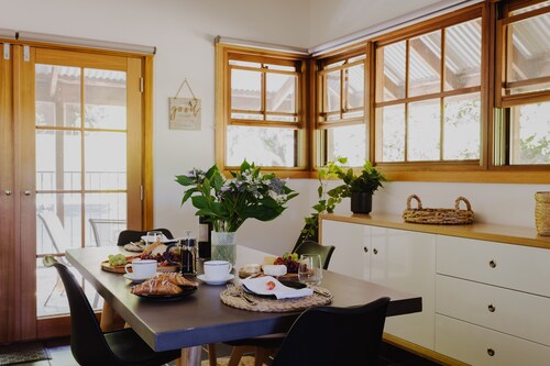 A bespoke romantic retreat in the heart of the high country, breakfast included.