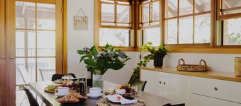 A bespoke romantic retreat in the heart of the high country, breakfast included.