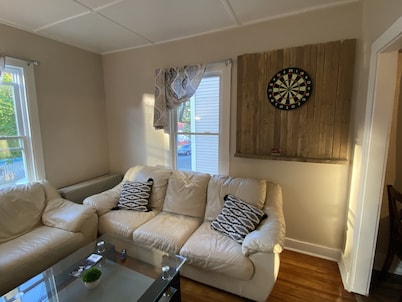 Spacious and Modern One Bedroom Apartment