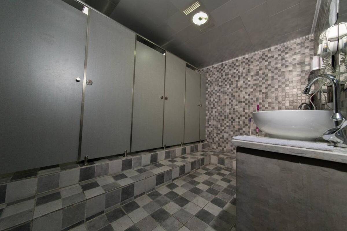 Shower, rainfall showerhead, hair dryer, slippers