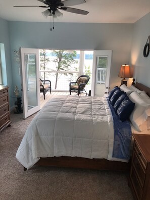 6 soverom, safe på rommet, strykejern/-brett og reiseseng for barn