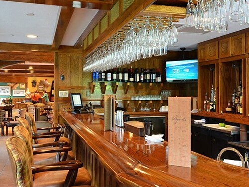 Holly 7 -1 BR in Chetola Resort w/ full resort amenities, walk to Main Street