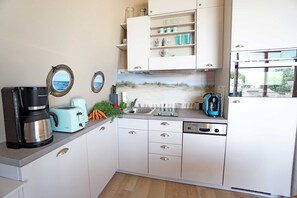 Køleskab, mikrobølgeovn, ovn, opvaskemaskine