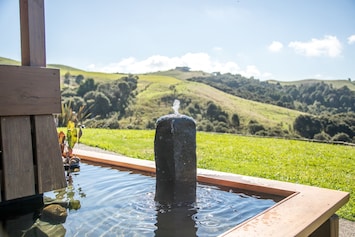 Secluded Cabin - Sweeping views over the 200 Acre Private Estate