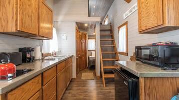 Fridge, microwave, coffee/tea maker, toaster