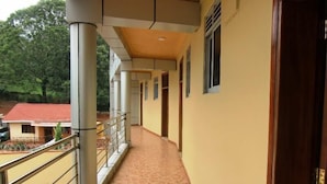 Terrace/patio - Hotel Com Apartment (Entebbe)