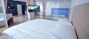 1 chambre, décoration personnalisée, ameublement personnalisé, bureau