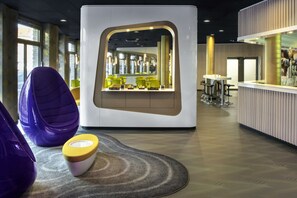 Bar (on property) - Prize by Radisson, Erfurt City (Erfurt)