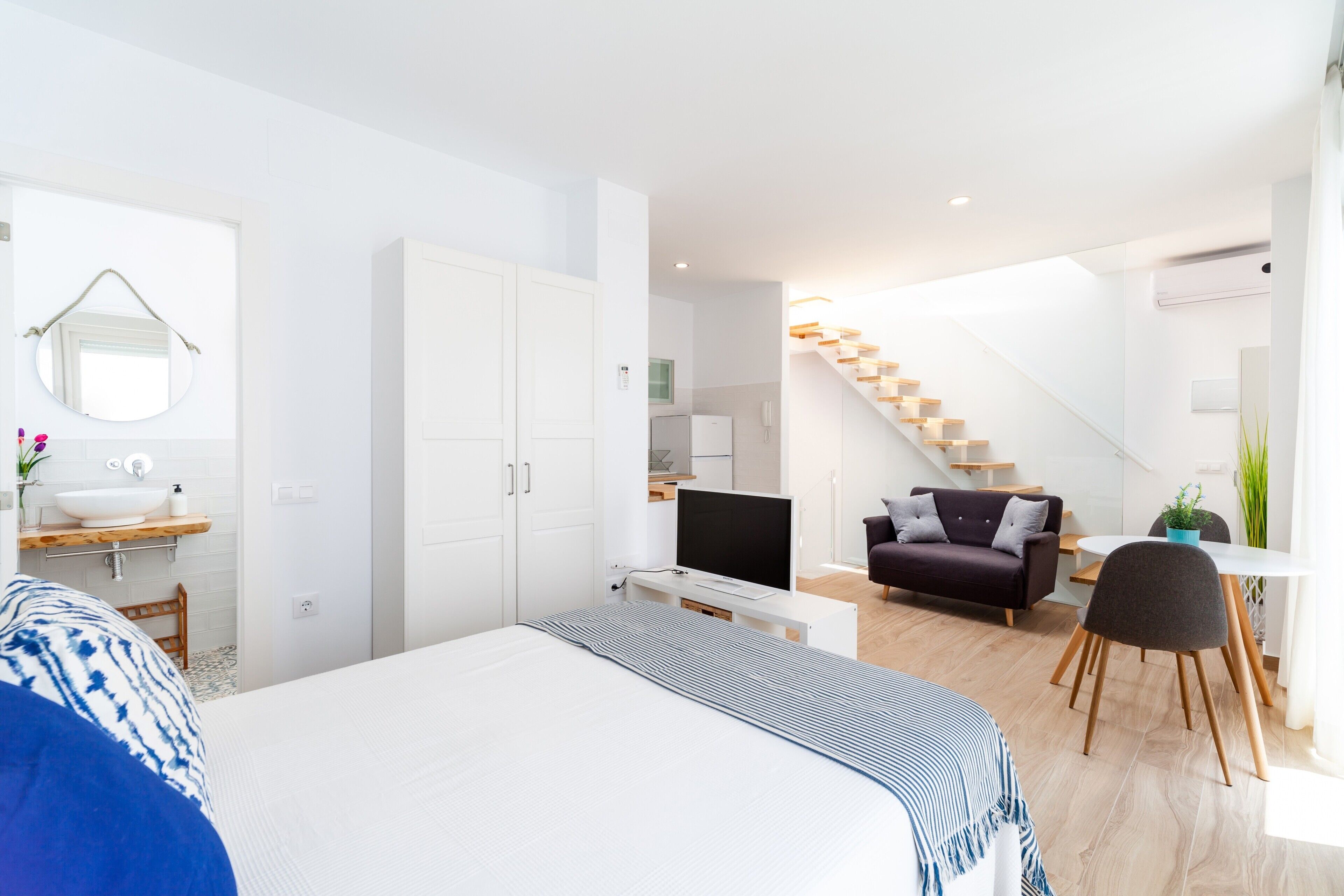 1 bedroom, iron/ironing board, free WiFi, bed sheets