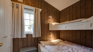 Unclassified image, 3 of 16, button - Bitigrenda G (Øystre Slidre)