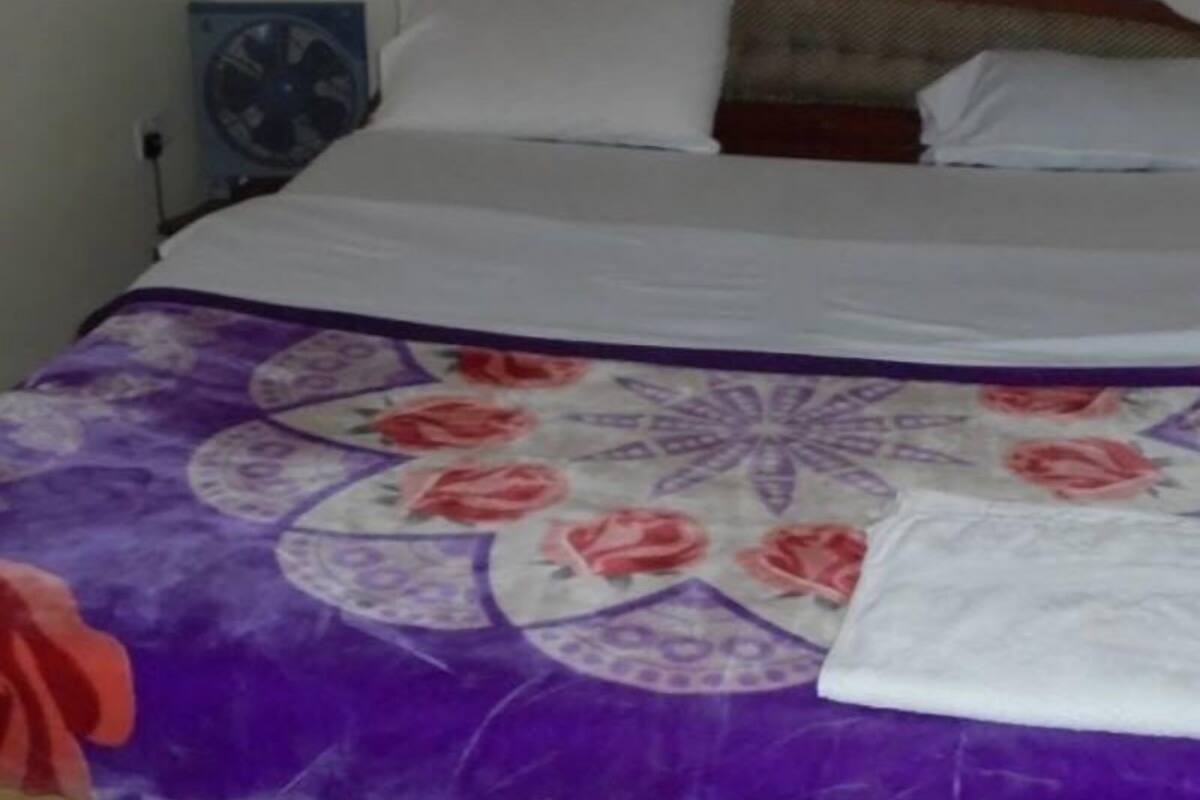 Desk, laptop workspace, blackout drapes, WiFi (free)