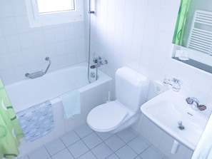 Amenidades de baño gratuitas y toallas