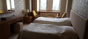 Yalnizcam Oteli