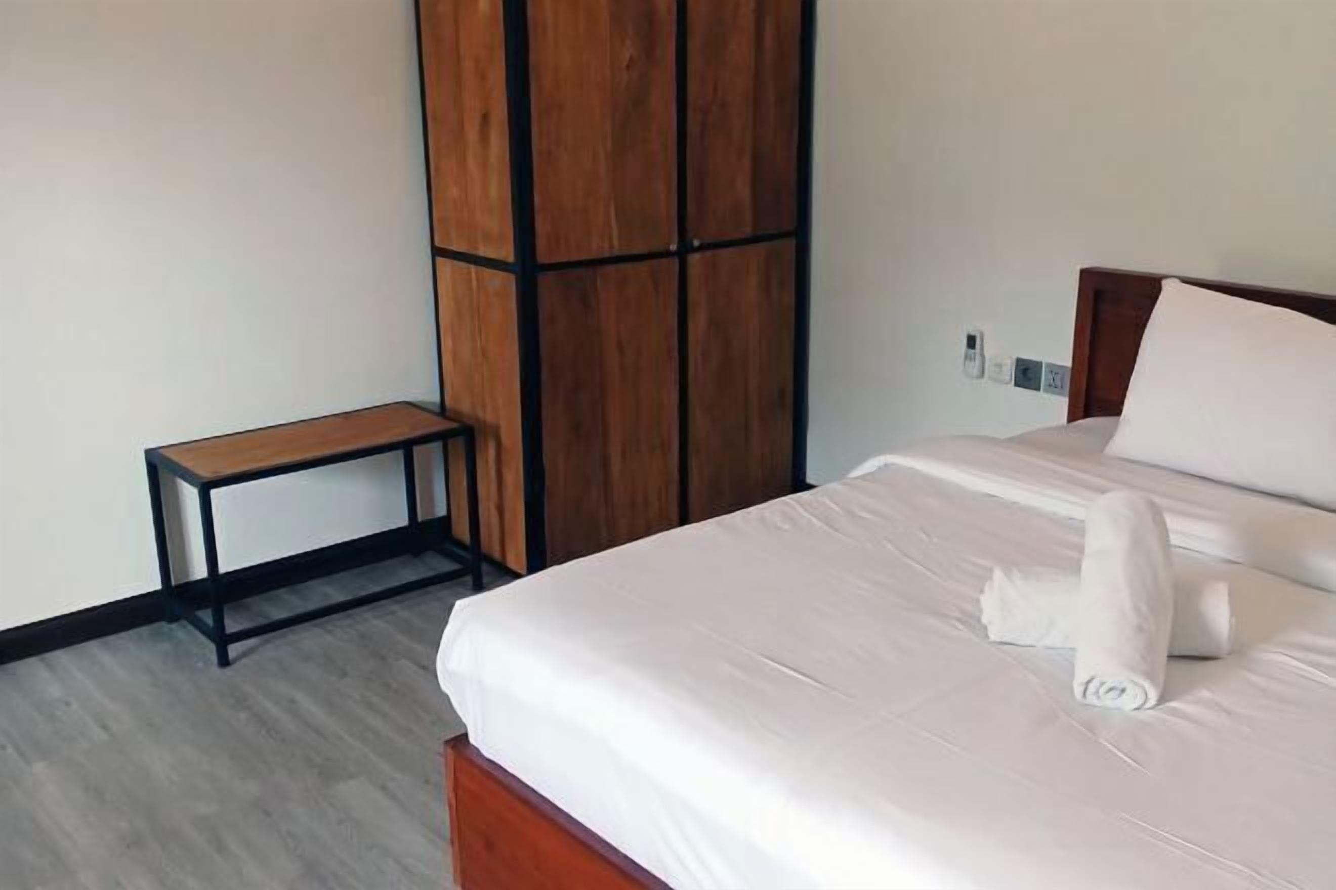 1 bedroom, free WiFi, bed sheets