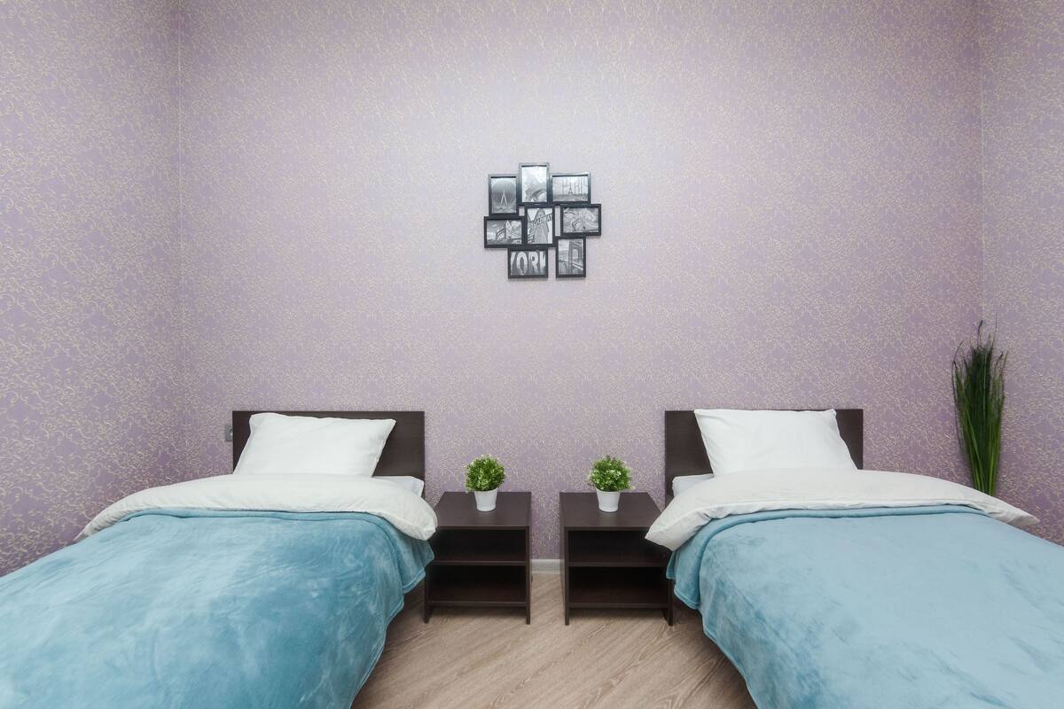 Iron/ironing board, free WiFi, bed sheets