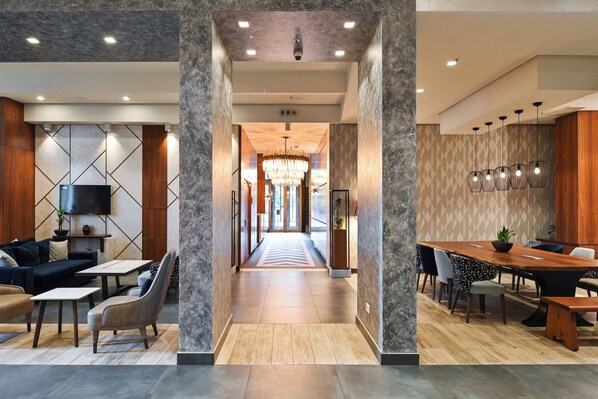 Lobby sitting area - Bosmal Arjaan by Rotana (Sarajevo)