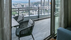 Suite, 2 soverom, balkong (Spacious) | Terrasse/patio