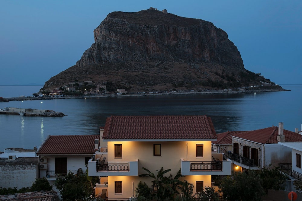 Cyrenia Guesthouse