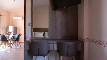 Suite superior, vista al mar | Sábanas de algodón egipcio y ropa de cama de alta calidad