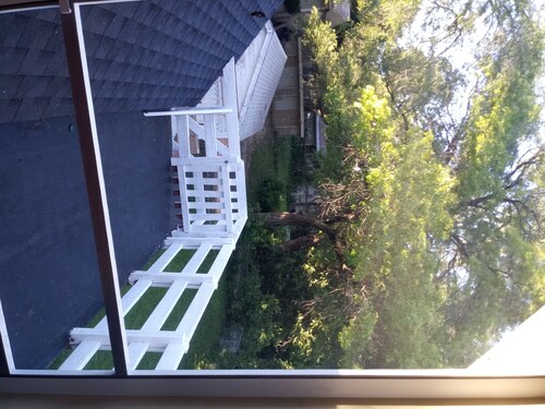 West Elgin, 1 Bedroom Apartment