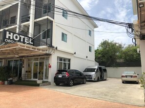 Exterior - Day II Hotel (Chonburi)