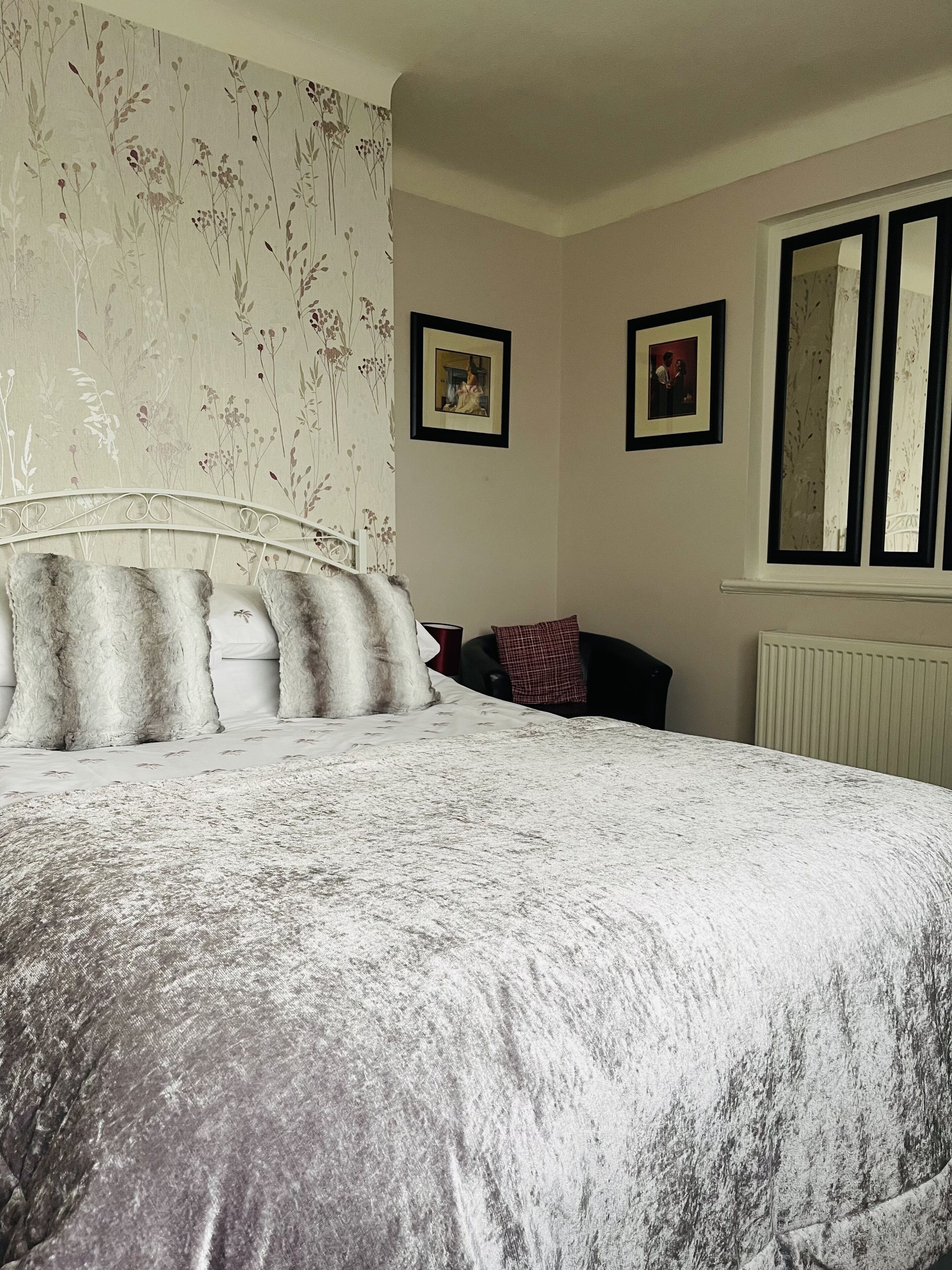 Kahden hengen huone, oma kylpyhuone (Room 2) | Silitysrauta/-lauta, ilmainen Wi-Fi, vuodevaatteet