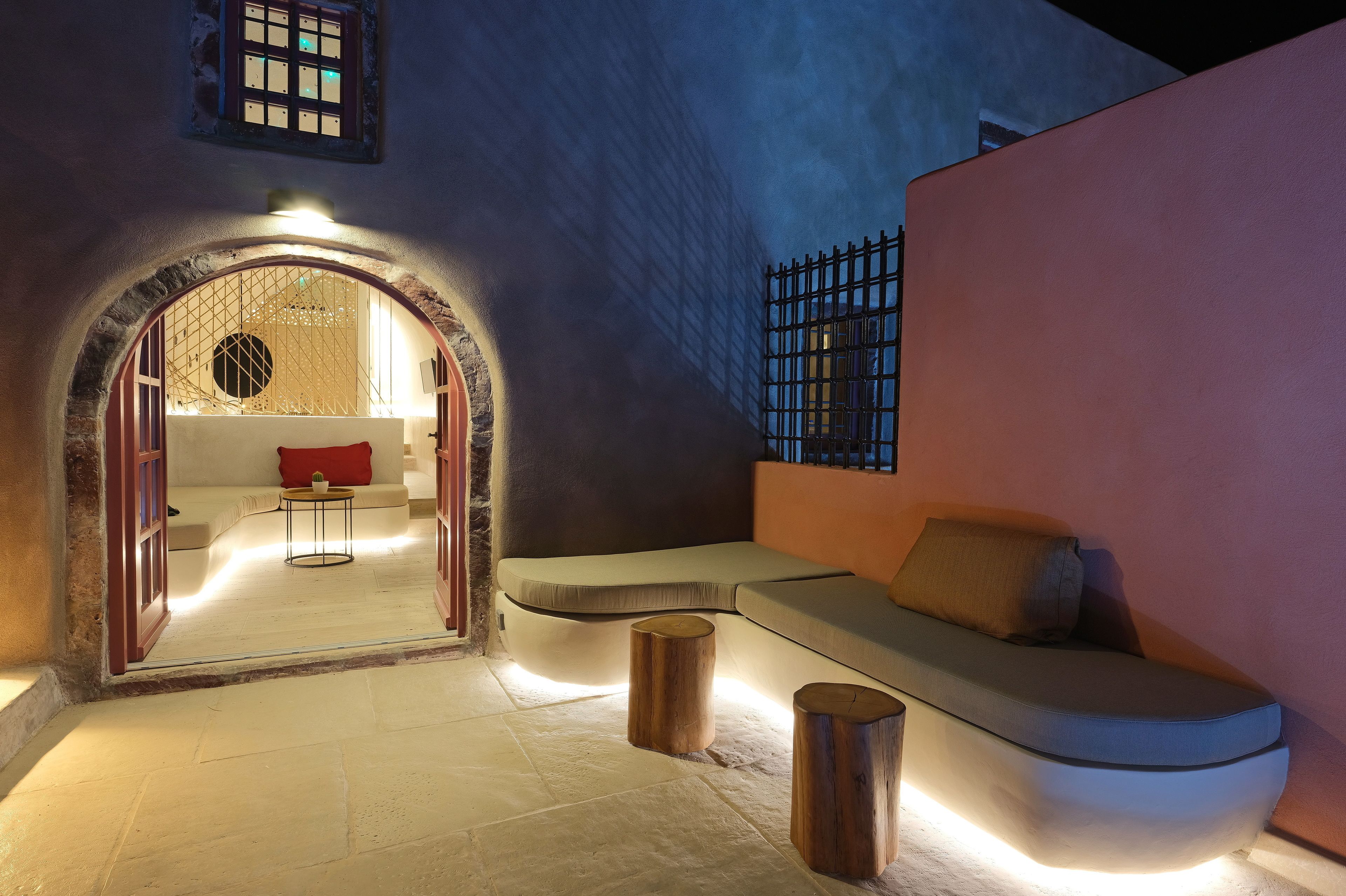 Studio Suite Deluks, kolam renang pribadi (Earth Suite) | Seprai premium, minibar, dan brankas